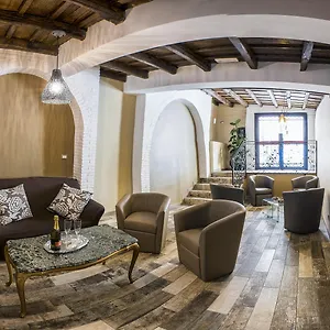 https://hotel-anfiteatro-flavio.it-romehotels.com