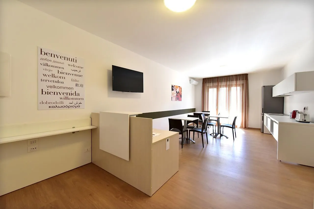 Trip Room & Breakfast Reggio di Calabria 0*,